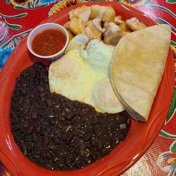 Victor's 1959 Cafe - Eggs Havana - Cuban Near Me - Minneapolis, Minnesota