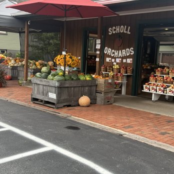Scholl Orchards - View of the Scholl Orchard Store - Farmers Market Near Me - Bethlehem, Pennsylvania Scholl Orchards - View of the Scholl Orchard Store - Farmers Market Near Me - Bethlehem, Pennsylvania