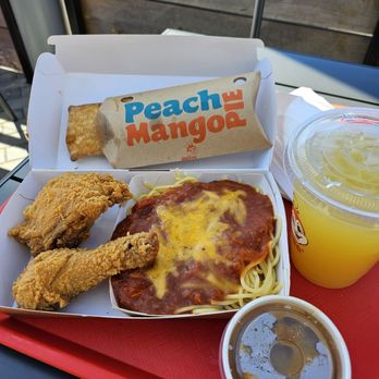 Jollibee - 2 piece chicken and tomato noodles with a peach mango pie and a pineapple juice. Gravy cup comes with the chicken. - Chicken Shop Near Me - Alameda, California Jollibee - 2 piece chicken and tomato noodles with a peach mango pie and a pineapple juice. Gravy cup comes with the chicken. - Chicken Shop Near Me - Alameda, California