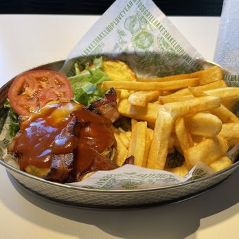 THE LOOP - Durham - BBQ Bacon Cheddar Chicken Sandwich. It was messy but good! - Pizza Near Me - Durham, North Carolina