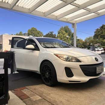 Windshield Crack Repair - My car being repaired. - Windshield Installation & Repair Near Me Windshield Crack Repair - My car being repaired. - Windshield Installation & Repair Near Me