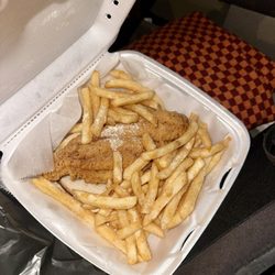 Tez Wingz - Catfish and fries BAYBAY