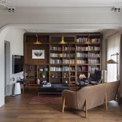 Decorilla Interior Designers - Mid-century modern living room done with a Parisian flare. By Decorilla Desinger, Meric S.