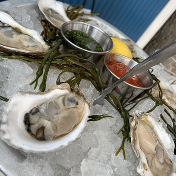 Le Diplomate - Brasseries Near Me - Washington, DC, District of Columbia