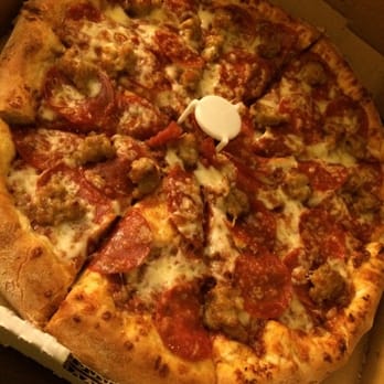 Uncle Tony's - pepperoni & sausage pizza - Italian Near Me - Valley Glen, California Uncle Tony's - pepperoni & sausage pizza - Italian Near Me - Valley Glen, California