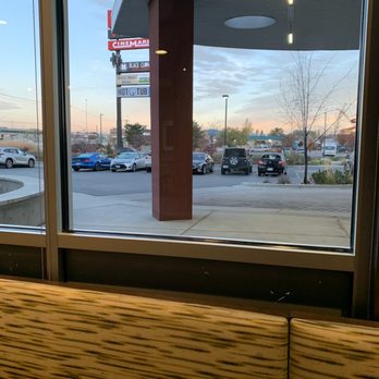 SpringHill Suites Salt Lake City Draper - Morning view at breakfast - Hotels Near Me - Draper, Utah