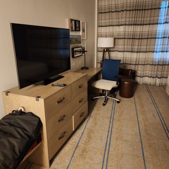 Hilton Austin Airport - Hotels Near Me - Austin, Texas