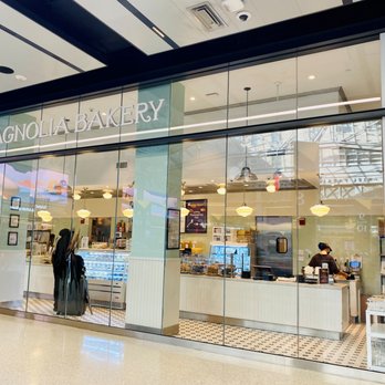 Moynihan Train Hall - Magnolia Bakery @ Moynihan Train Hall - Train Stations Near Me - New York, New York Moynihan Train Hall - Magnolia Bakery @ Moynihan Train Hall - Train Stations Near Me - New York, New York