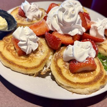 Rosie’s Breakfast Cafe - Strawberry Pancakes - Breakfast & Brunch Near Me - Fort Myers, Florida Rosie’s Breakfast Cafe - Strawberry Pancakes - Breakfast & Brunch Near Me - Fort Myers, Florida
