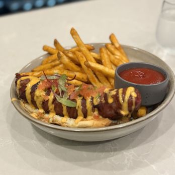 La Bodega Brewing - Wagyu LA Hot Dog - Breweries Near Me - Whittier, California La Bodega Brewing - Wagyu LA Hot Dog - Breweries Near Me - Whittier, California