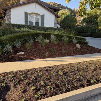 Pristine Gardenscape - Landscaping Near Me - Calabasas, California