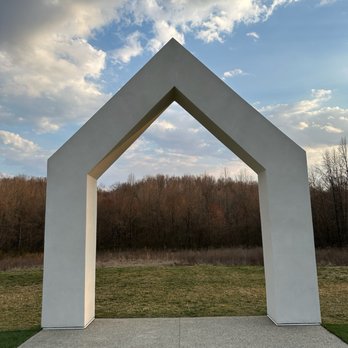 The Lumen House - Alter for an outdoor wedding - Venues & Event Spaces Near Me - Cleveland, North Carolina The Lumen House - Alter for an outdoor wedding - Venues & Event Spaces Near Me - Cleveland, North Carolina
