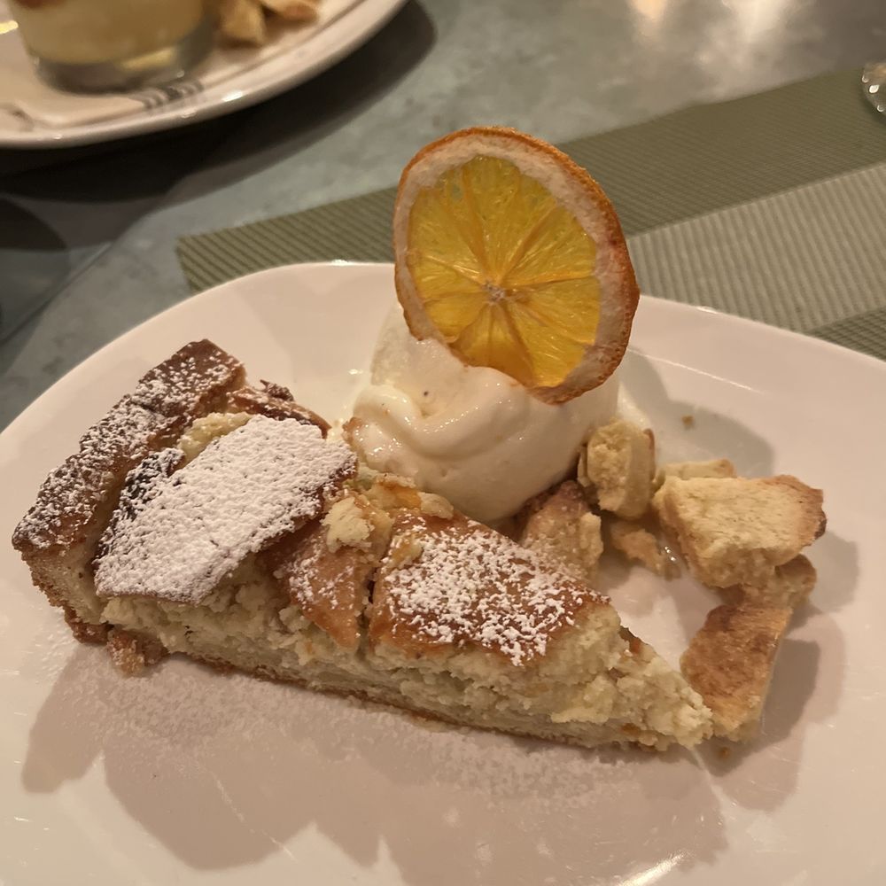 Terre - Vanilla gelato and cake - Italian Near Me - Brooklyn, New York