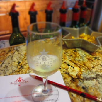 Saddlehorn Winery - Wineries Near Me - Burton, Texas