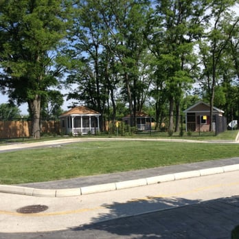 Northern Illinois Raptor Center - Parks Near Me - Hoffman Estates, Illinois