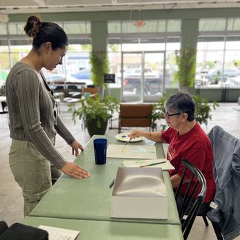 Imagine Art Center - Coaching during painting - Art Classes Near Me - Porterville, California Imagine Art Center - Coaching during painting - Art Classes Near Me - Porterville, California