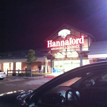 Hannaford - a car parked in front of the store - Grocery Near Me - Rochester, New Hampshire Hannaford - a car parked in front of the store - Grocery Near Me - Rochester, New Hampshire