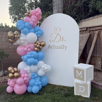 Balloons By Lindsey - Balloon Services Near Me