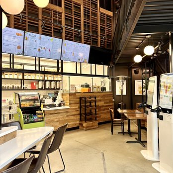 Tsaocaa - the inside of a coffee shop - Bubble Tea Near Me - Indianapolis, Indiana