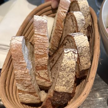 Ad Hoc & Addendum - Bread - New American Near Me - Yountville, California