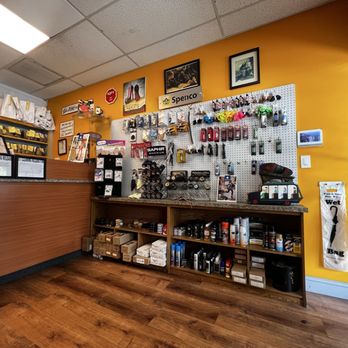 Miami Lakes Shoe Service - Shoe Repair Near Me - Hialeah, Florida