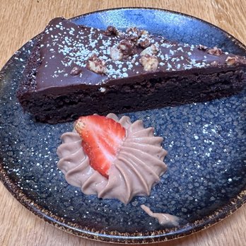 AMBAR Restaurant, Capitol Hill - chocolate cake - Modern European Near Me - Washington, DC, District of Columbia