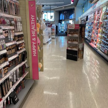 Walgreens - No one to assist me I am the only one in this isle been waiting for 15 mins - Drugstores Near Me - Van Nuys, California Walgreens - No one to assist me I am the only one in this isle been waiting for 15 mins - Drugstores Near Me - Van Nuys, California