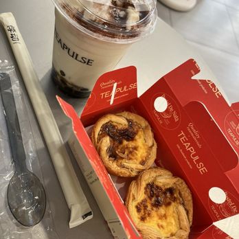 Tea Pulse - Tahiti Orchid Bubble Oat Milk Tea and Portuguese Egg Tarts - Bubble Tea Near Me - Flushing, New York