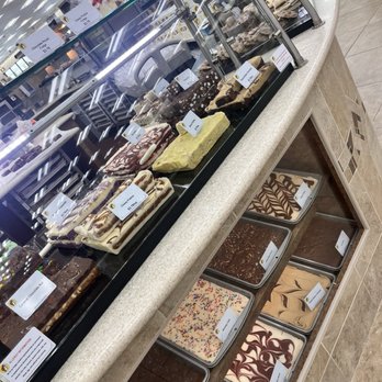Buc-ee's - Oh the fudge - Gas Stations Near Me - Calhoun, Georgia Buc-ee's - Oh the fudge - Gas Stations Near Me - Calhoun, Georgia