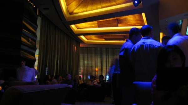 B Bar by null