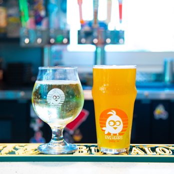 What's Crackin Cafe - Enjoy a cold drink from our full bar - Breakfast & Brunch Near Me - Mesa, Arizona
