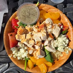 Sportsman's Park Restaurant & Bar - Half Strawberry Spinach Salad