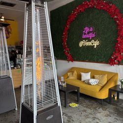 Vees Cafe