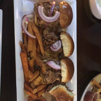 O'Sullivan's Public House - Mini Pulled Pork Burgers - Pubs Near Me - Forest Park, Illinois