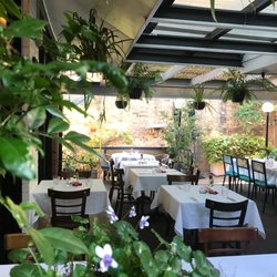 Stranded Gourmet - Ready for courtyard function