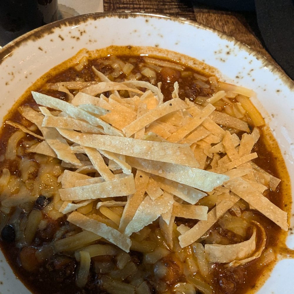 Henry's Tavern - A hearty bowl of nicely spiced chili - Breakfast & Brunch Near Me - Portland, Oregon Henry's Tavern - A hearty bowl of nicely spiced chili - Breakfast & Brunch Near Me - Portland, Oregon
