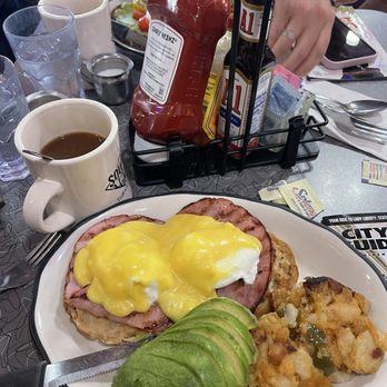 Square Diner - California Eggs Benedict - Diners Near Me - New York, New York Square Diner - California Eggs Benedict - Diners Near Me - New York, New York