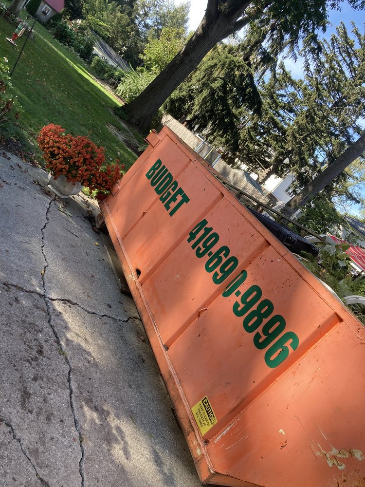 BUDGET DUMPSTERS OF TOLEDO Updated September 2024 2284 E Broadway