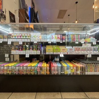 E-Cig City - Disposable selections 1/2 - Vape Shops Near Me - Palm Desert, California E-Cig City - Disposable selections 1/2 - Vape Shops Near Me - Palm Desert, California