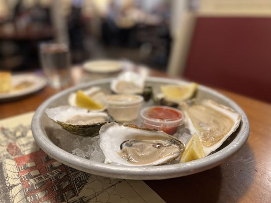 Union Oyster House by null