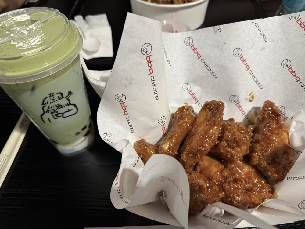 HMarket Eatery Food Hall Logo