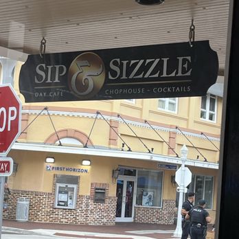 Sip & Sizzle - Cocktail Bars Near Me - Fort Myers, Florida Sip & Sizzle - Cocktail Bars Near Me - Fort Myers, Florida