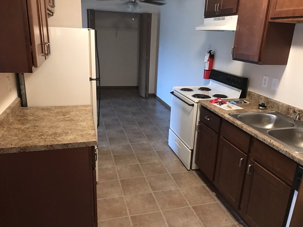 GRANDVIEW VILLAGE APARTMENTS Updated September 2024 14 Photos