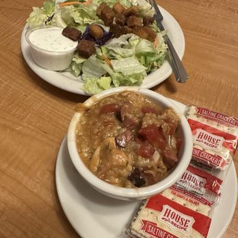 Lil' Jon Restaurant & Lounge - Lounges Near Me - Bellevue, Washington