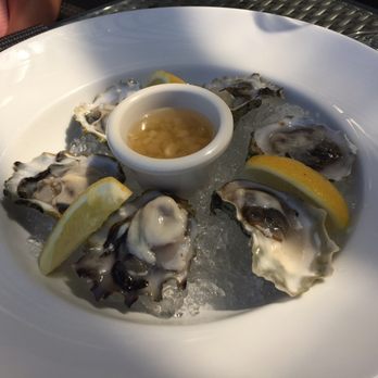 CedarCreek Estate Winery - Oysters on the half shell - Wineries Near Me - Kelowna, British Columbia CedarCreek Estate Winery - Oysters on the half shell - Wineries Near Me - Kelowna, British Columbia