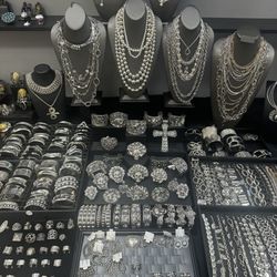 Enalie Jewelers - We Buy Sterling Silver Vintage Native Taxco, Designers
John Hardy, David Yurman, Tiffany,  Gucci, and More