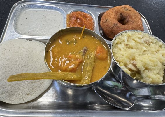 Komala Vilas by null