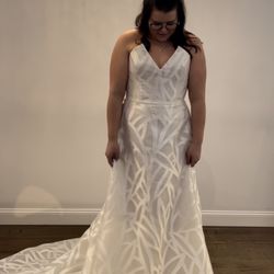 La Jeune Mariee Bridal Collection