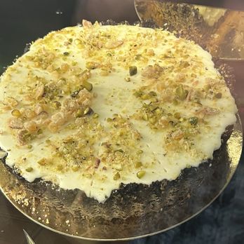 Tower Cafe - Pistachio cake - Breakfast & Brunch Near Me - Sacramento, California