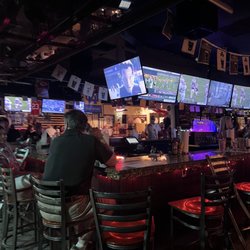 Packy's Sports Grill